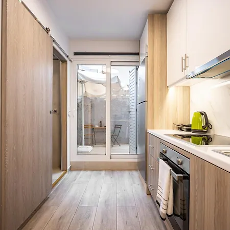 Loft 61 Charming Renovated With A Loft! *