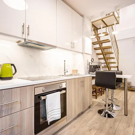 Loft 61 Charming Renovated With A Loft! * Athens