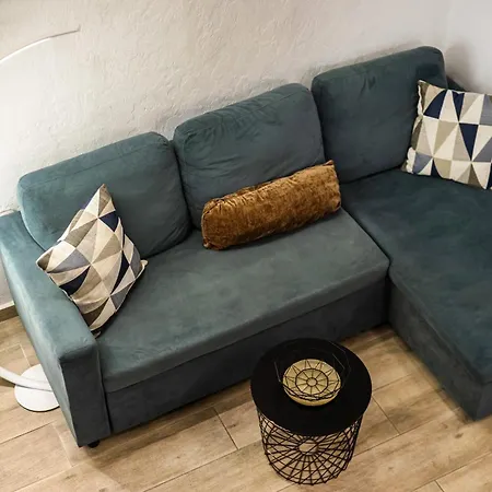 Loft 61 Charming Renovated With A Loft! Apartment *